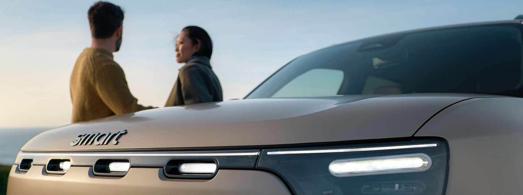 1690_71_smart_hashtag5_Premium_With-Cast_Static